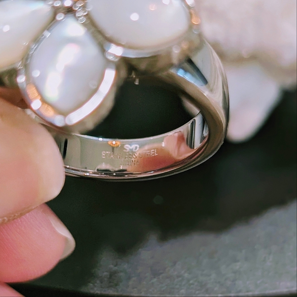 White Moonstone Stainless-Steel Ring - Picture 7 of 10